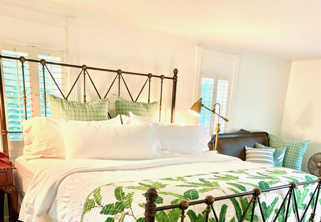 Plantation House Bed & Breakfast Порт Хоуп Екстериор снимка